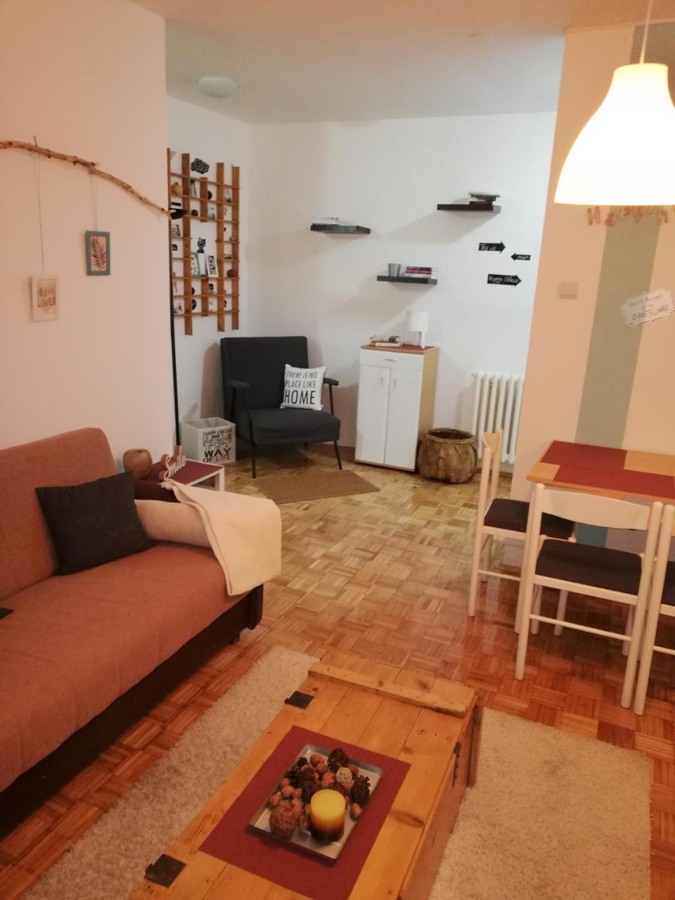 Ada Milipe Appartamento Belgrado Esterno foto