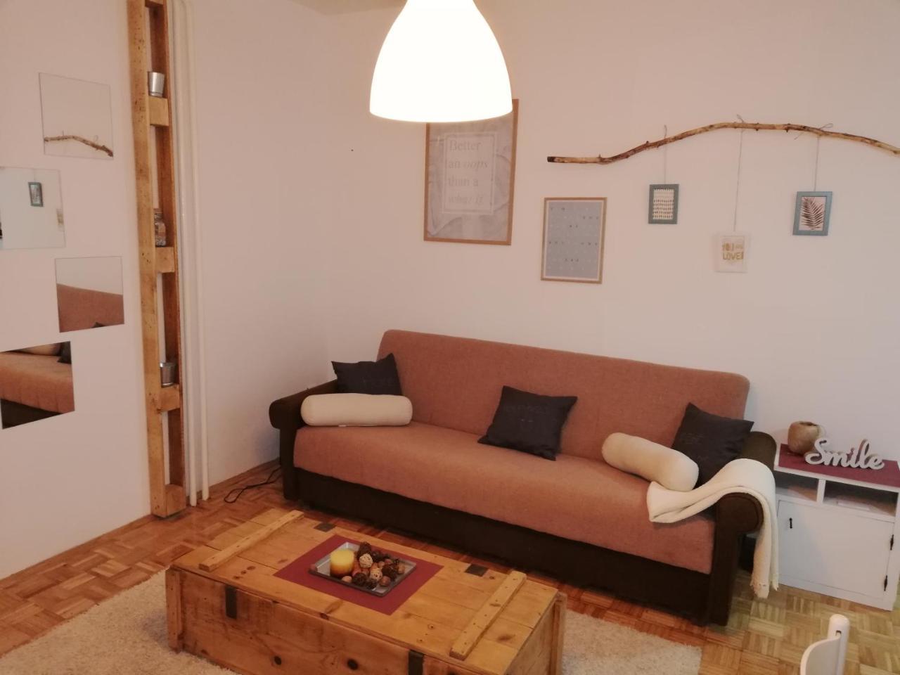 Ada Milipe Appartamento Belgrado Esterno foto