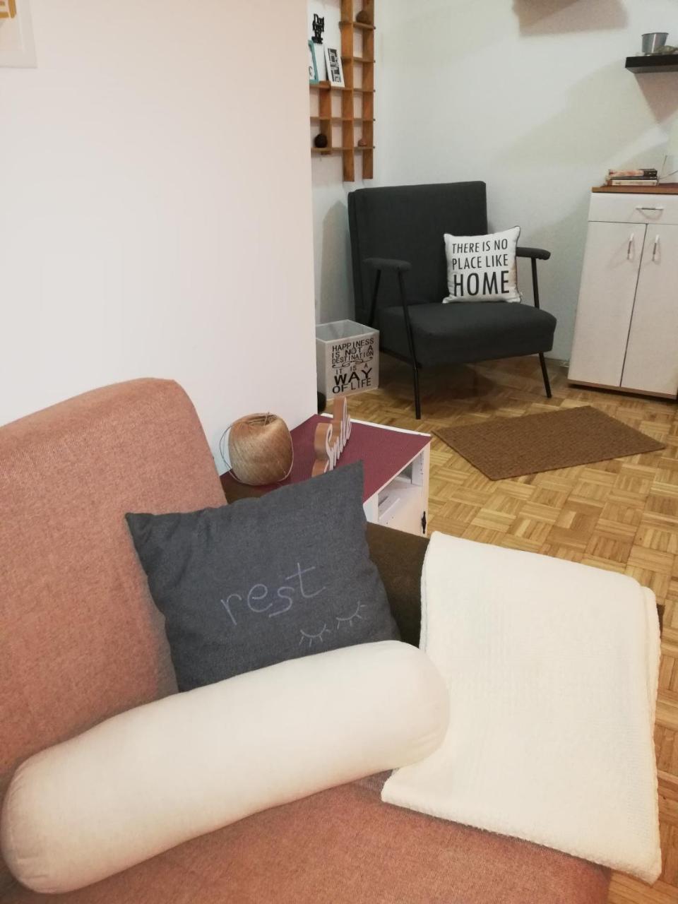Ada Milipe Appartamento Belgrado Esterno foto