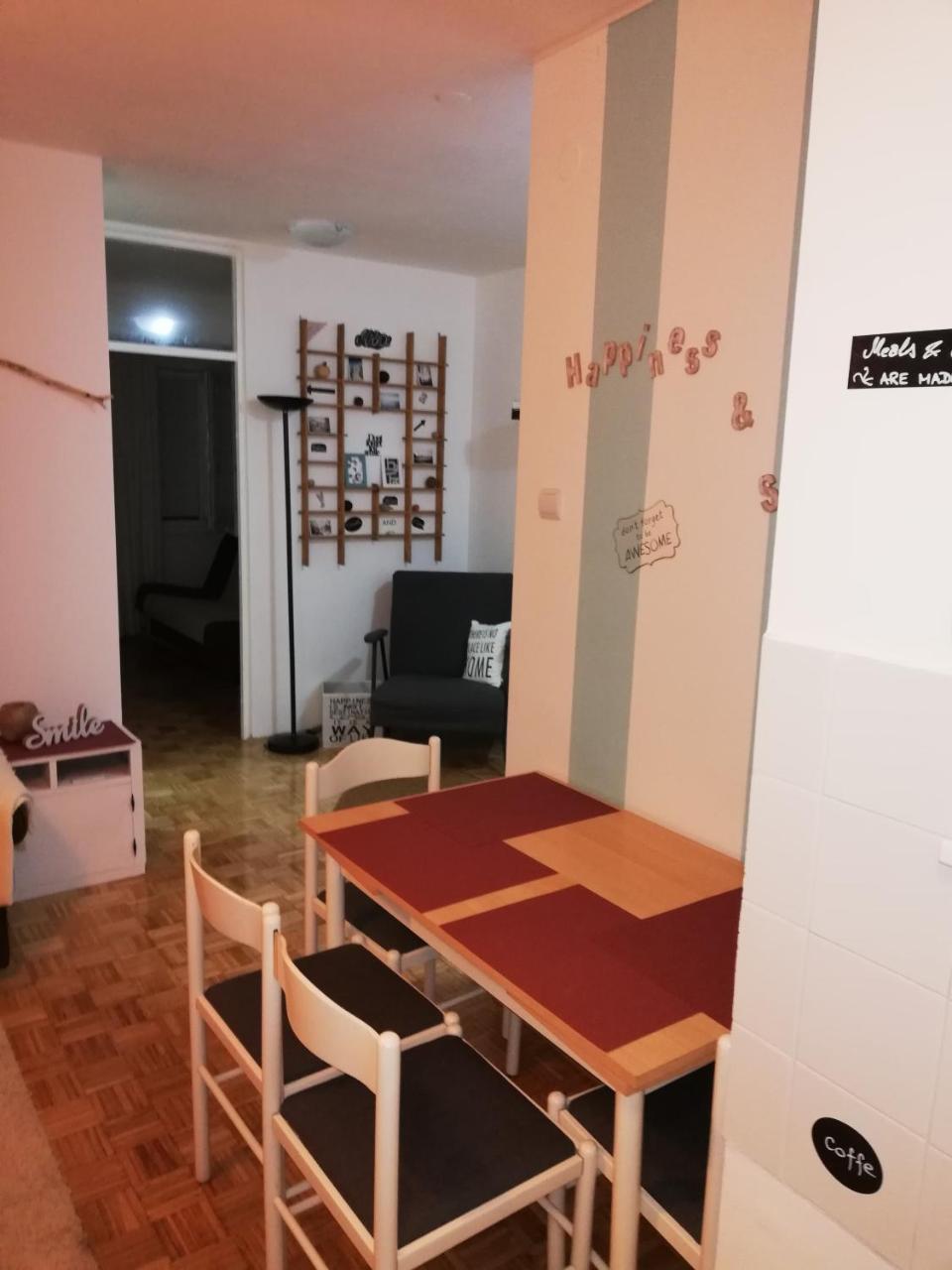 Ada Milipe Appartamento Belgrado Esterno foto
